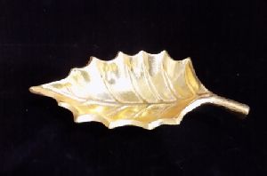 Brass Vintage Leaf Tray