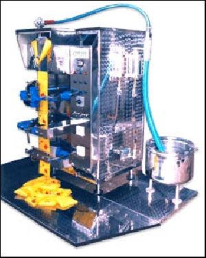 Machine for Packing Edible Oil