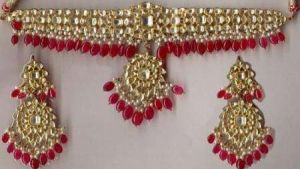 Kundan Choker Set