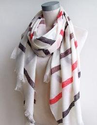 fashionable woolen shawls