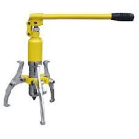 hydraulic bearing pullers