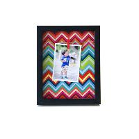 Hanging Frames Photos with Clip