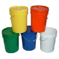 plastic containers for paints