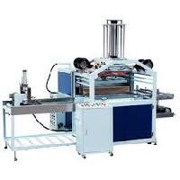 vacuum moulding machine