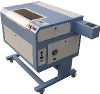 Laser Engraving & Cutting Machine