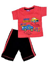 Boys Red Round Neck T-Shirt & Capri Set