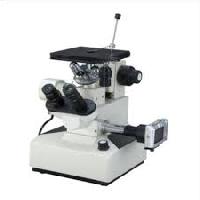 MET Trinocular Metallurgical Microscope