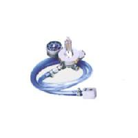 Nitrous oxide regulator