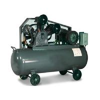 Lubricated Piston Compressors