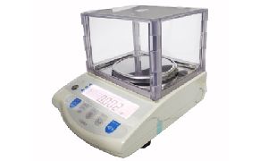 Precision weighing balance