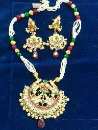 Jadtar Necklace Set