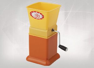 Plastic Chilly Cutter