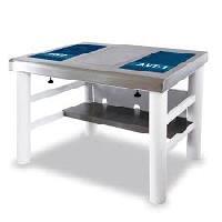 anti vibrating tables