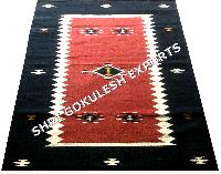 Chenilles Rug