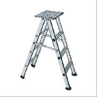 aluminum self supporting folding ladders