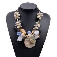 LEATHER CHAIN SHELL MULTI-ELEMENT RESIN NECKLACE