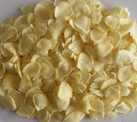 dehydrated garlic chips