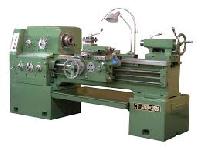 Center Lathe Machine