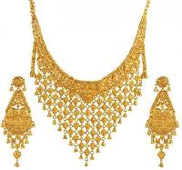 women gold jewelry