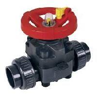 Plastic diaphragm valve