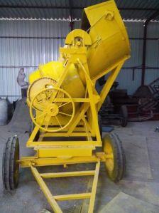 RCC Concrete Mixer with Hopper