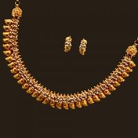antique gold necklaces