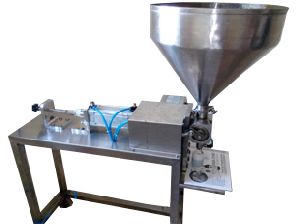 Chawanprash Filling Machine / Fruit Crushing Filling Machine