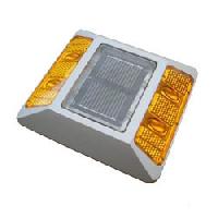 solar stud light