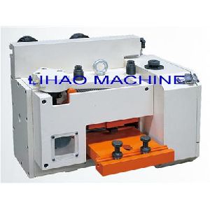 High speed gear feeder machine