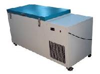 Low Temperature Freezers