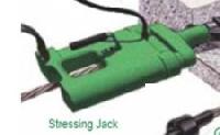 stressing jack