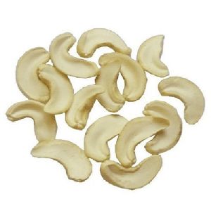 SH Split Cashew Nuts