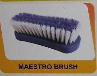 Maestro brush