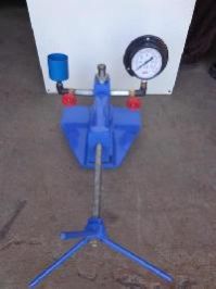 Dead Weight Pressure Gauge Tester