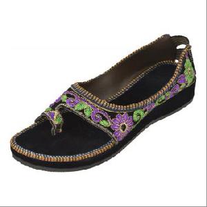 Ladies Black Printed Sandals