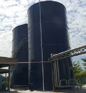 molasses storage tank