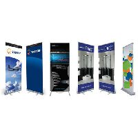 Roll up banner stand