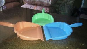 Plastic Dust Pans