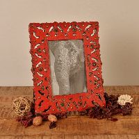 Distressed Red Photo Frame, 5 x 7