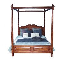 Four Poster Bed: Dark Brown, King Size