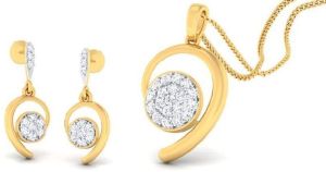 14kt Gold Fancy Shape Diamond Pendant Set with Beautiful Curve