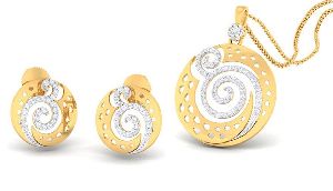 14kt Gold Flat Design Diamond Pendant Set