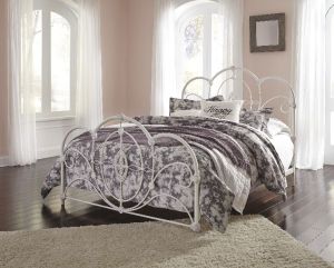 Loriday Aged White Queen Metal Bed