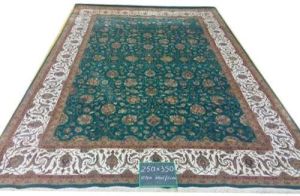 Hand Knotted Kashan Carpet