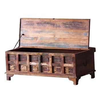 Reclaimed Wooden Coffee Table with Trunk