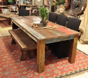 Reclaimed wood dinning table