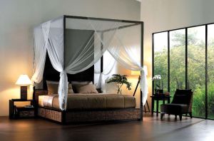 canopy bed