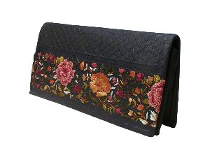 Hand Embroidered Clutch Pusre