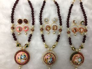 thewa necklace set