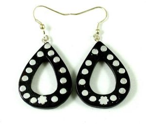 A Pair of Black Coconut Fake Gauge Wood Treditional Wooden Earrings